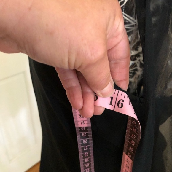 Express  large V neck w/attached sheer scarf that can be tied or wrapped NWOT - Picture 9 of 14